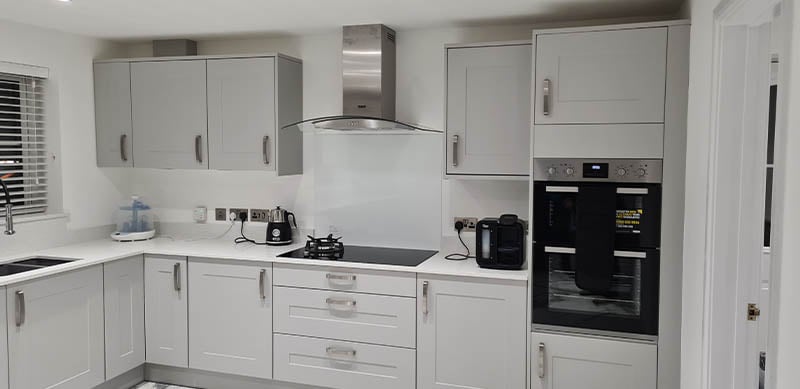 Open shaker kitchen light grey in Warwick 1