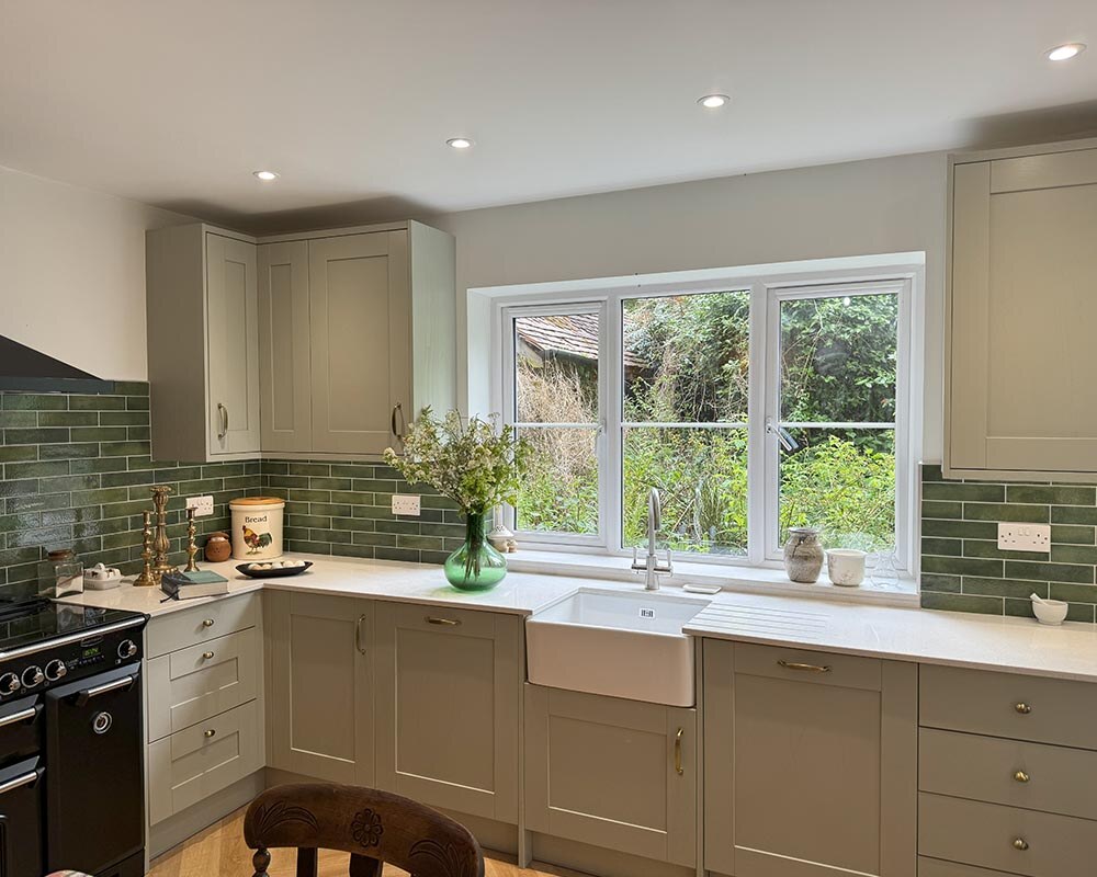 A Pretty Country Kitchen in New Forest 2