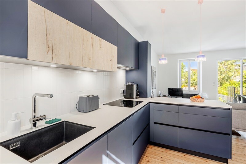 Cuisine ouverte de style moderne bleu à Nantes | Raison Home - 4